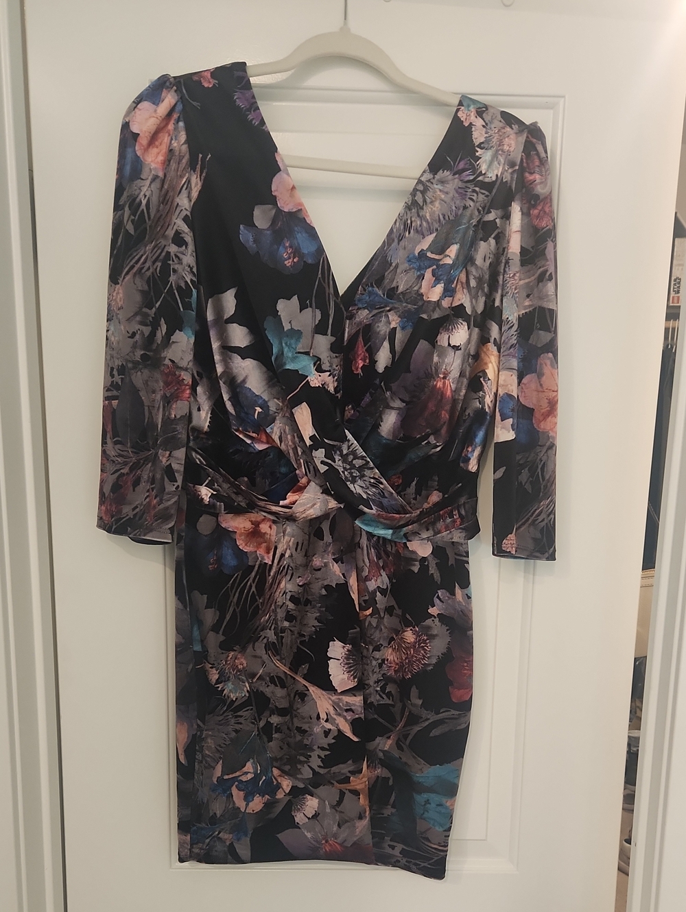 Velvety Black Floral V-Neck Long Sleeve Wrap Dress